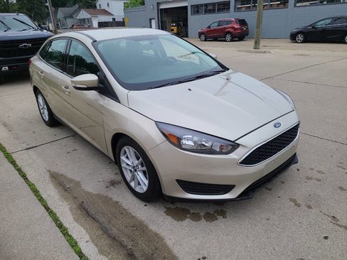 Used 2017 Ford Focus SE image 7