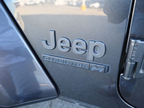 Used 2021 Jeep Gladiator Sport w/ Quick Order Package 26Q 80th AWD/4WD image 15