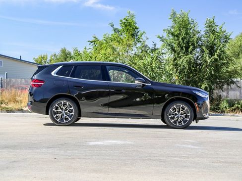 Used 2026 BMW X3 xDrive30 w/ Premium Package image 6