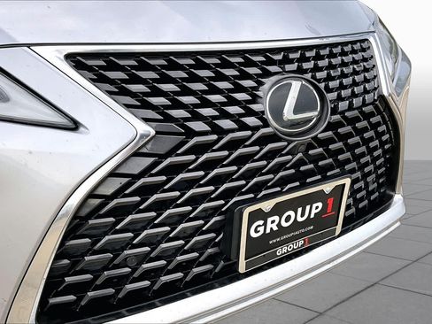 Used 2022 Lexus RX 350L FWD w/ Premium Package image 29