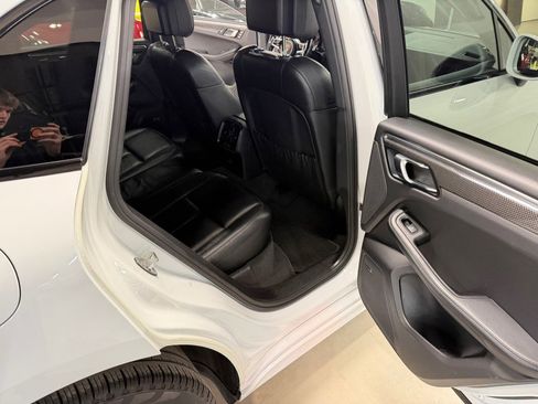 Used 2017 Porsche Macan GTS w/ Premium Package Plus image 7