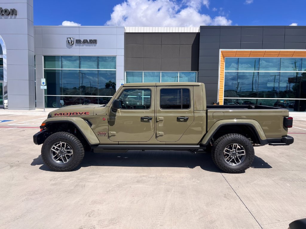 New 2026 Jeep Gladiator Mojave AWD/4WD image 9