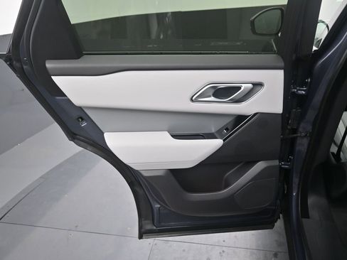 Used 2025 Land Rover Range Rover Velar S image 14