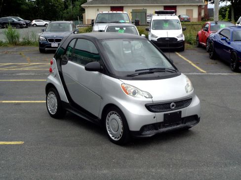 Used 2015 smart fortwo passion image 3