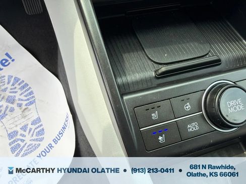 Certified 2024 Hyundai Kona Limited FWD image 35