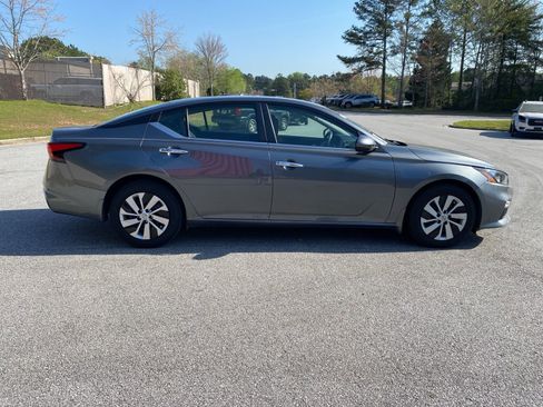 Used 2022 Nissan Altima 2.5 S image 7