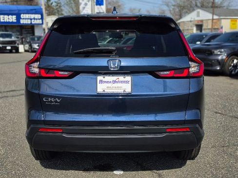 Used 2025 Honda CR-V LX image 4