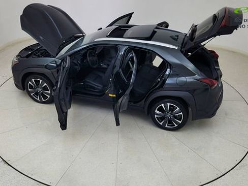 Used 2025 Lexus UX 300h FWD image 83