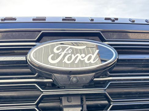 Certified 2025 Ford Expedition Max Platinum w/ Stealth Performance Package image 18