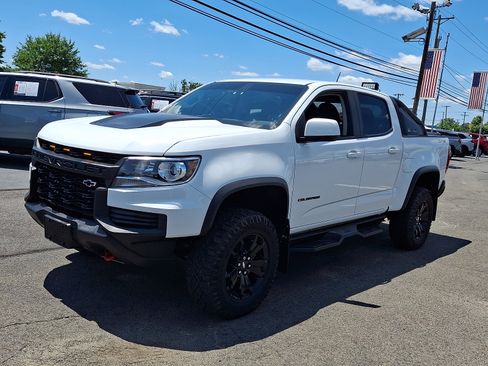 Used 2021 Chevrolet Colorado ZR2 w/ ZR2 Dusk Special Edition AWD/4WD image 3