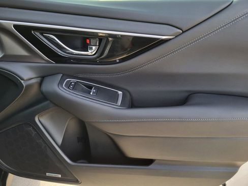 Certified 2025 Subaru Outback Limited image 6