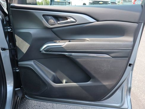 Used 2024 Chevrolet Traverse LT w/ LPO, Floor Liner Package FWD image 30