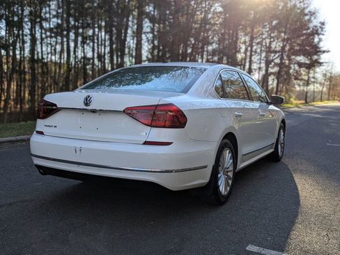 Used 2017 Volkswagen Passat 1.8T SE image 7