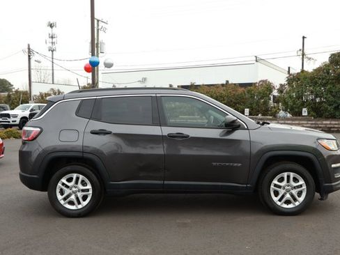 Used 2020 Jeep Compass Sport image 4