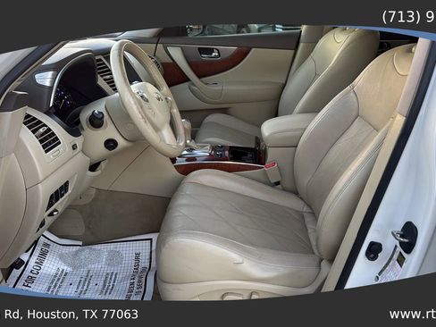 Used 2015 INFINITI QX70 3.7 w/ Premium Package image 19