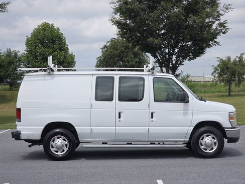 Used 2009 Ford E-250 and Econoline 250 RWD image 9