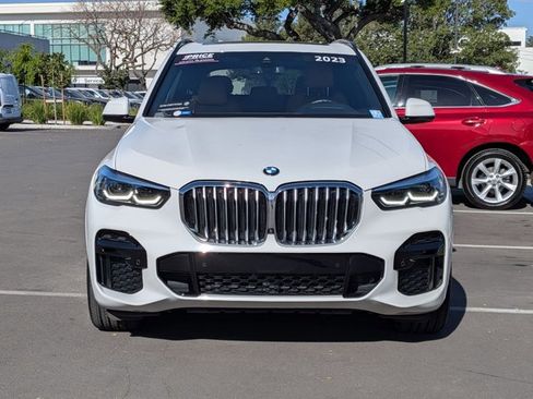 Certified 2022 BMW X5 xDrive40i w/ M Sport Package image 2
