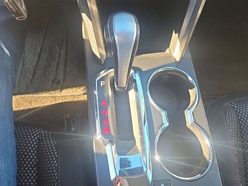 Used 2010 GMC Terrain SLE image 20