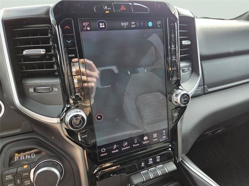 New 2026 RAM 1500 Big Horn AWD/4WD image 9