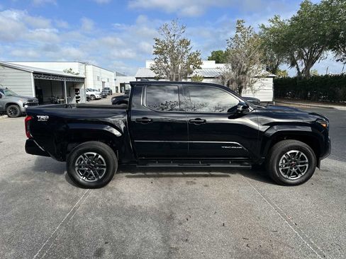 Used 2026 Toyota Tacoma TRD Sport image 8