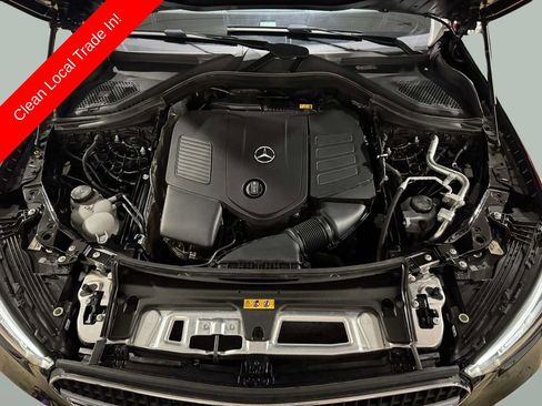 Used 2024 Mercedes-Benz GLC 300 4MATIC image 25