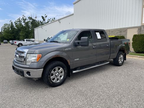 Used 2013 Ford F150 XLT w/ Luxury Equipment Group AWD/4WD image 8