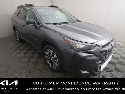 Used 2025 Subaru Outback Limited image 3