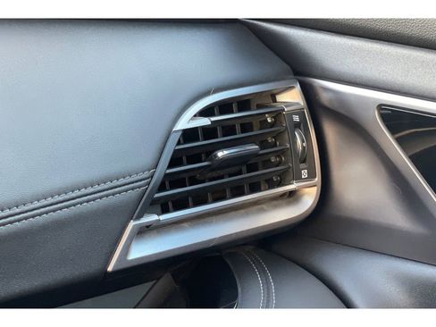 Certified 2024 Subaru Outback Touring XT image 29