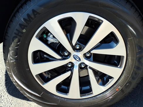 Certified 2025 Subaru Outback Premium w/ Popular Package #1A image 10