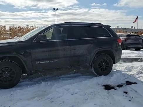Used 2018 Jeep Grand Cherokee Laredo image 5