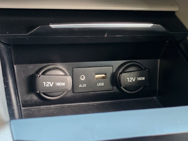 Used 2017 Hyundai Elantra SE FWD image 27
