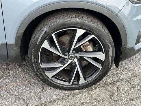 Used 2021 Volvo XC40 T5 R-Design w/ Climate Package image 25