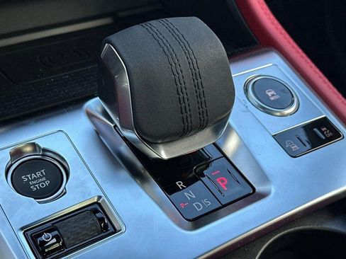 New 2025 Jaguar F-PACE R-Dynamic S image 17