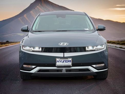 Used 2024 Hyundai Ioniq 5 SEL RWD image 3