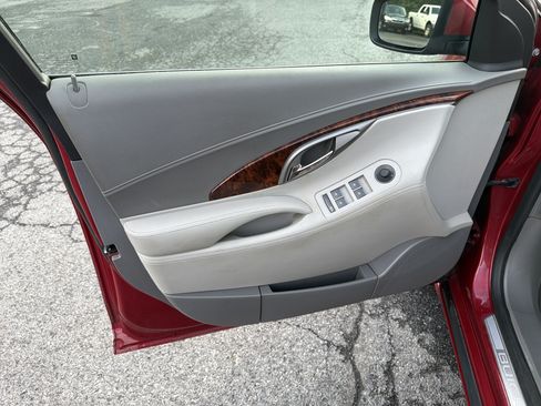 Used 2012 Buick LaCrosse Premium FWD image 15