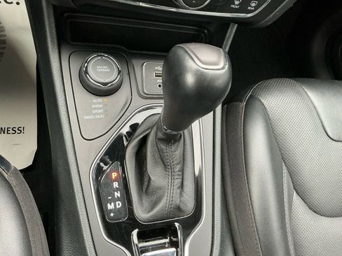 Used 2023 Jeep Cherokee Altitude Lux image 20