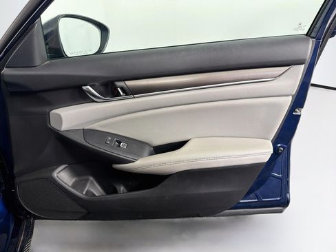 Used 2020 Honda Accord LX image 30