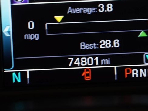 Used 2018 Chevrolet Silverado 1500 LT w/ All Star Edition AWD/4WD image 8