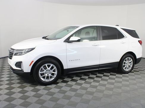 Used 2024 Chevrolet Equinox LT w/ LPO, Floor Liner Package image 2