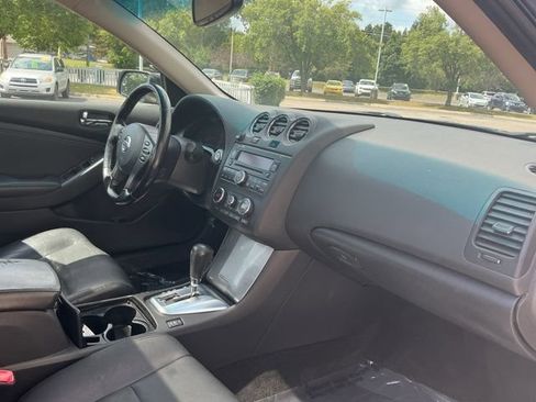 Used 2010 Nissan Altima 2.5 SL w/ SL Pkg FWD image 21