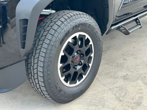 New 2026 Toyota Tacoma TRD Off-Road AWD/4WD image 9