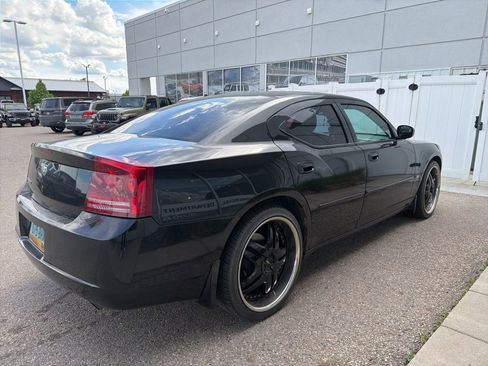 Used 2007 Dodge Charger w/ Convenience Group I RWD image 2