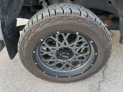 Used 2019 Toyota Tundra Limited image 13