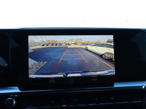 Used 2024 GMC Sierra 1500 Elevation image 18