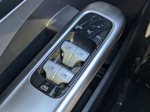 Used 2024 Mercedes-Benz C 300 Sedan image 28