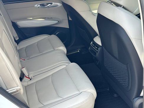 New 2026 Genesis GV70 2.5T Advanced AWD/4WD image 15