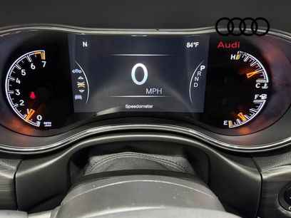 Used 2022 Jeep Grand Cherokee Limited w/ Tech Group