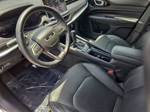 Used 2022 Jeep Compass High Altitude AWD/4WD image 9