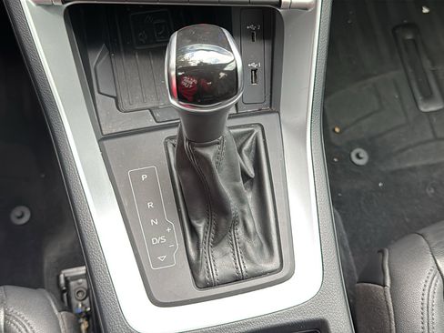 Used 2020 Audi Q3 2.0T Premium Plus image 21