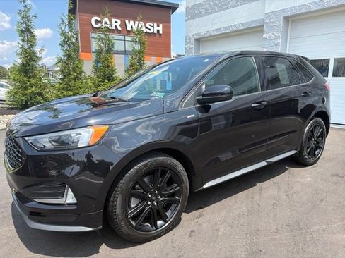 Certified 2024 Ford Edge ST-Line AWD/4WD image 2